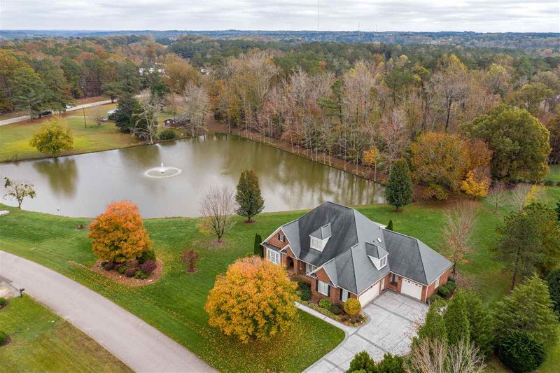 3613 Sparrow Pond Ln, Raleigh, NC 27606