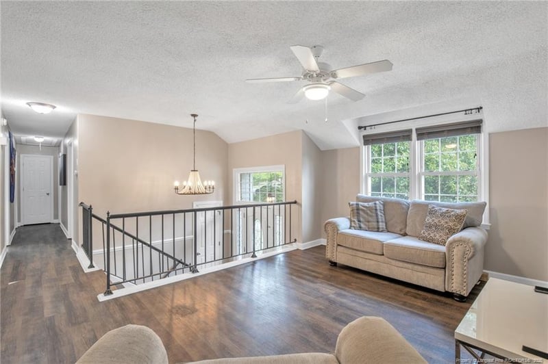 3614 Lakeshore Dr, Hope Mills, NC 28348
