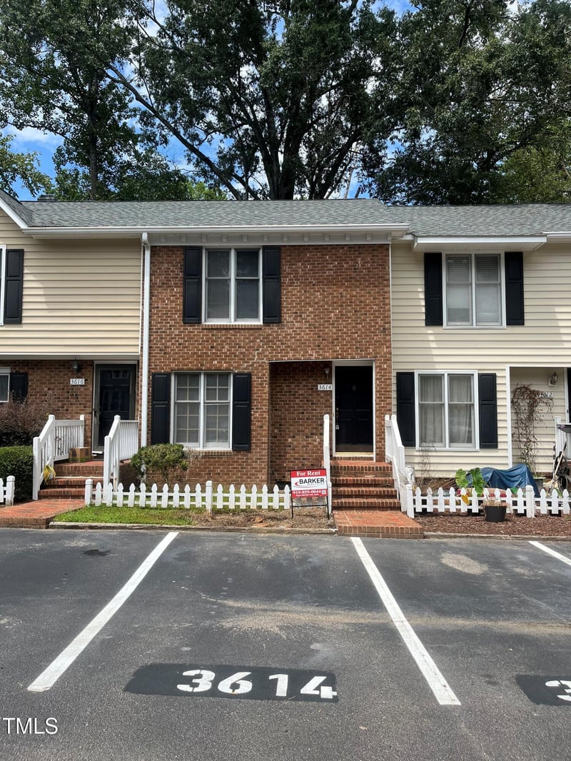 3614 Plumbridge Ct, Raleigh, NC 27613