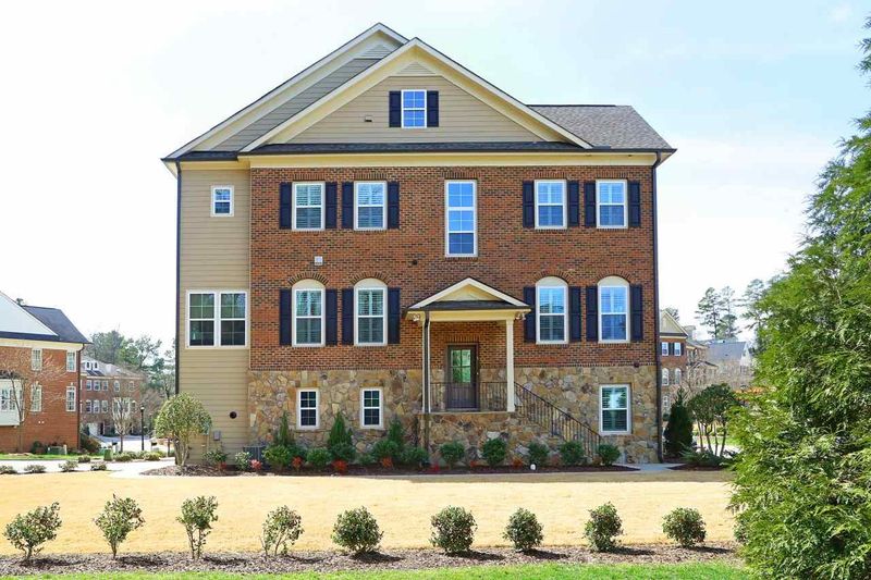 3614 Rolston Dr, Raleigh, NC 27609