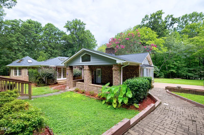3615 Ameshia Dr, Hillsborough, NC 27278
