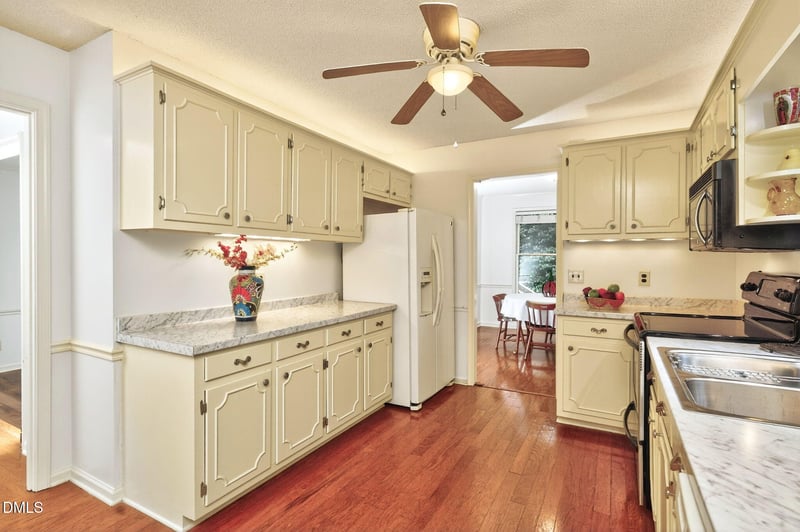3616 Blue Ridge Rd, Raleigh, NC 27612