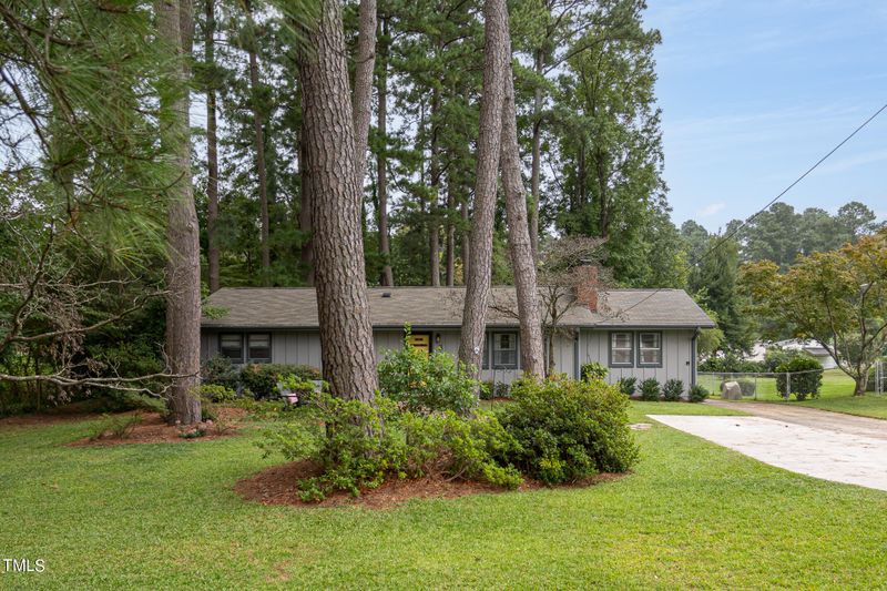 3616 Colewood Dr, Raleigh, NC 27604