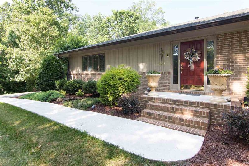 3618 Bentridge Dr, Mebane, NC 27302