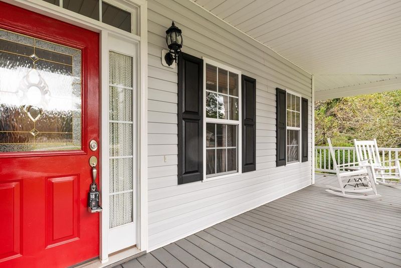 362 Cattle Farm Dr, Raleigh, NC 27603