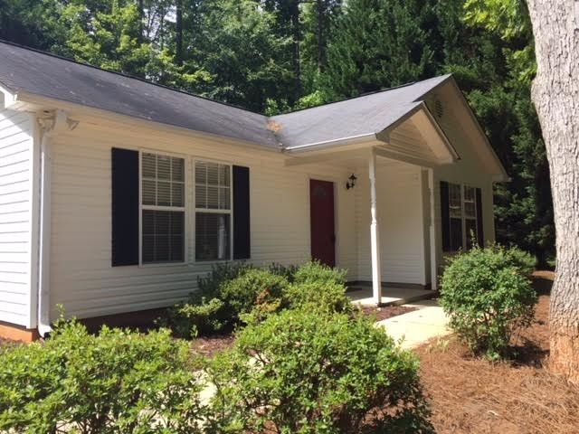 362 Shawnee Dr, Louisburg, NC 27549