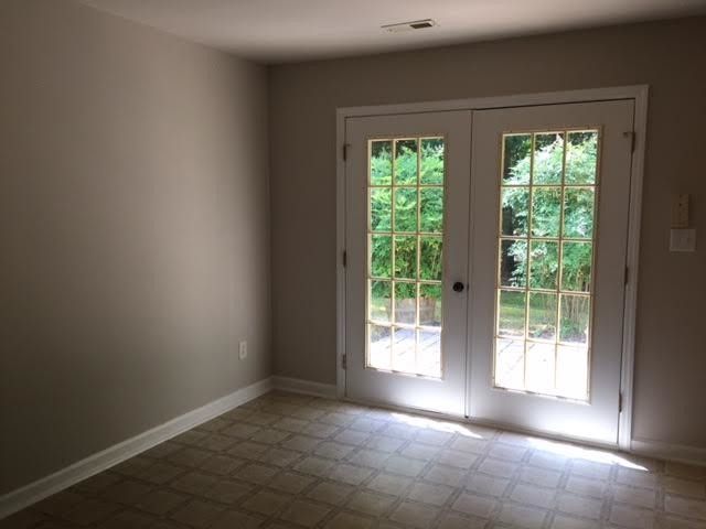 362 Shawnee Dr, Louisburg, NC 27549