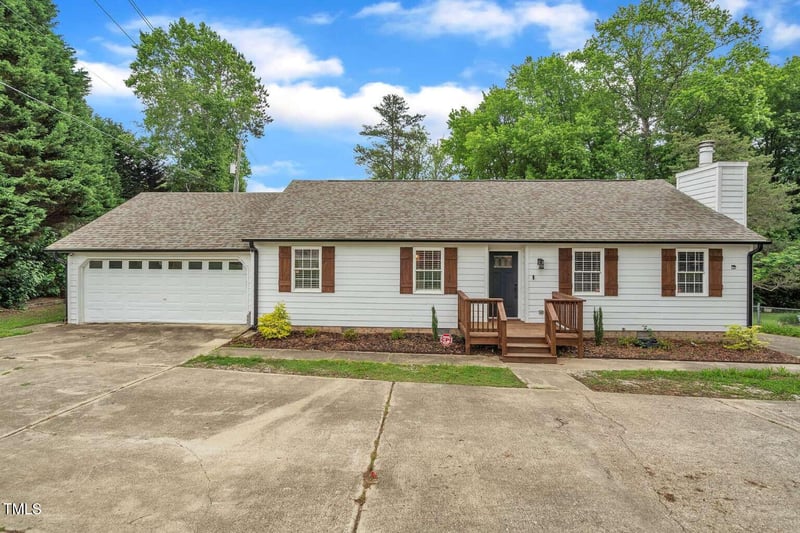 3620 Constellation Dr, Raleigh, NC 27604