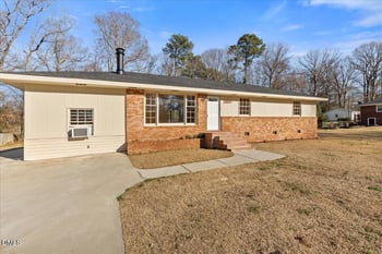 3620 Oates Dr, Raleigh, NC 27604