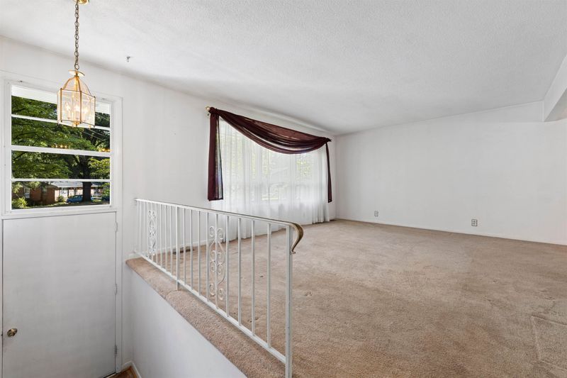 3621 Carolyn Dr, Raleigh, NC 27604