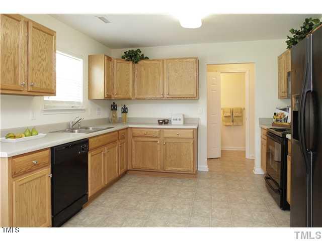 3621 Hamilton Mill Dr, Raleigh, NC 27616