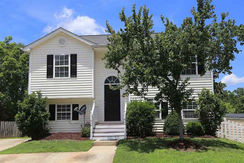 3621 Ranbir Dr, Durham, NC 27713