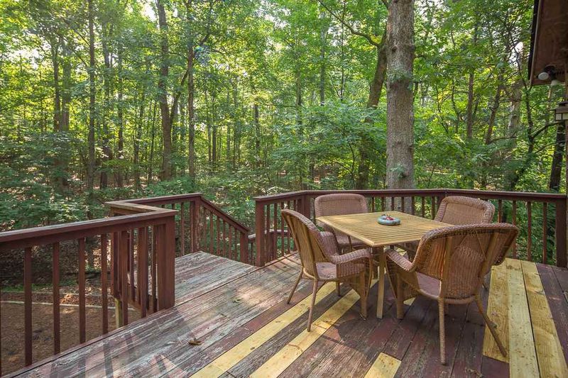 3621 Surry Trl, Hillsborough, NC 27278