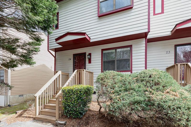 3622 Colchester St #24, Durham, NC 27707