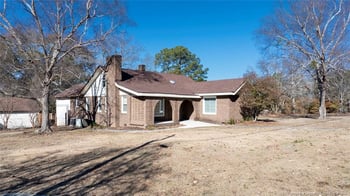 3622 Lake Forest Rd, Hope Mills, NC 28348