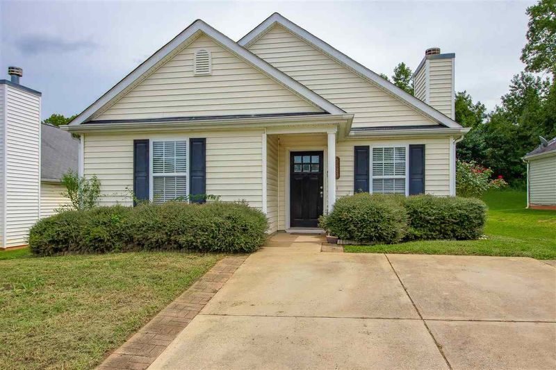 3623 Cyrus St, Raleigh, NC 27603
