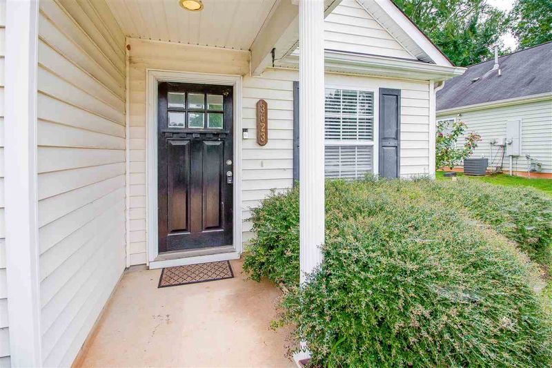 3623 Cyrus St, Raleigh, NC 27603