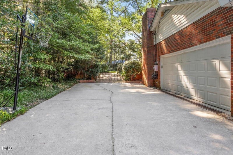 3623 Hope Valley Rd, Durham, NC 27707