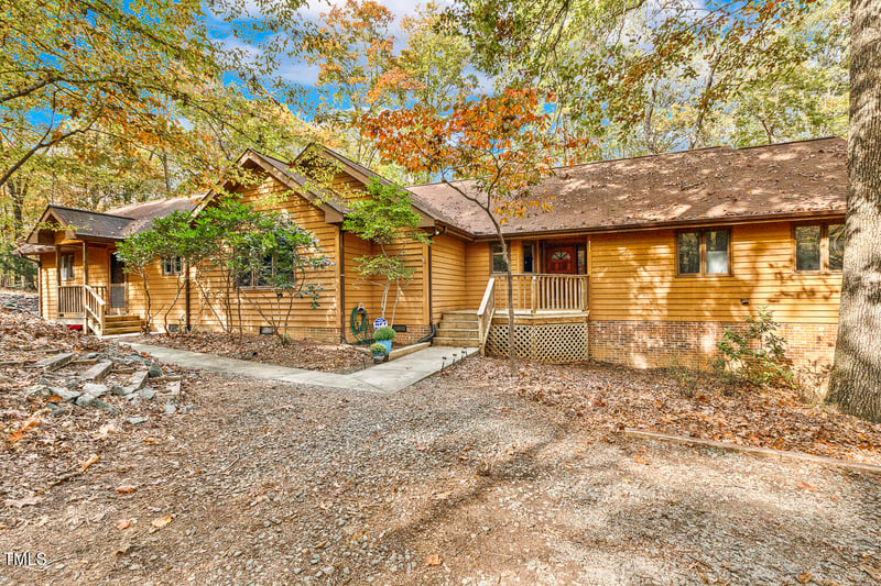 3623 Moonlight Dr, Chapel Hill, NC 27516