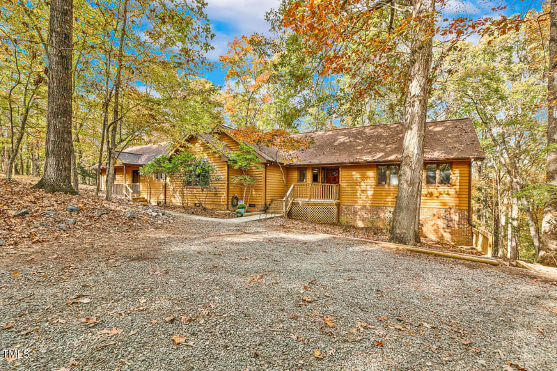 3623 Moonlight Dr, Chapel Hill, NC 27516
