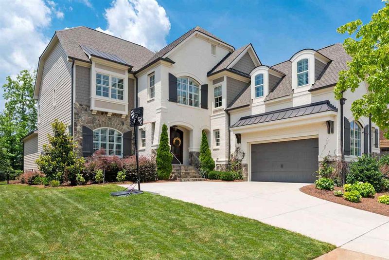 3623 Rolston Dr, Raleigh, NC 27609