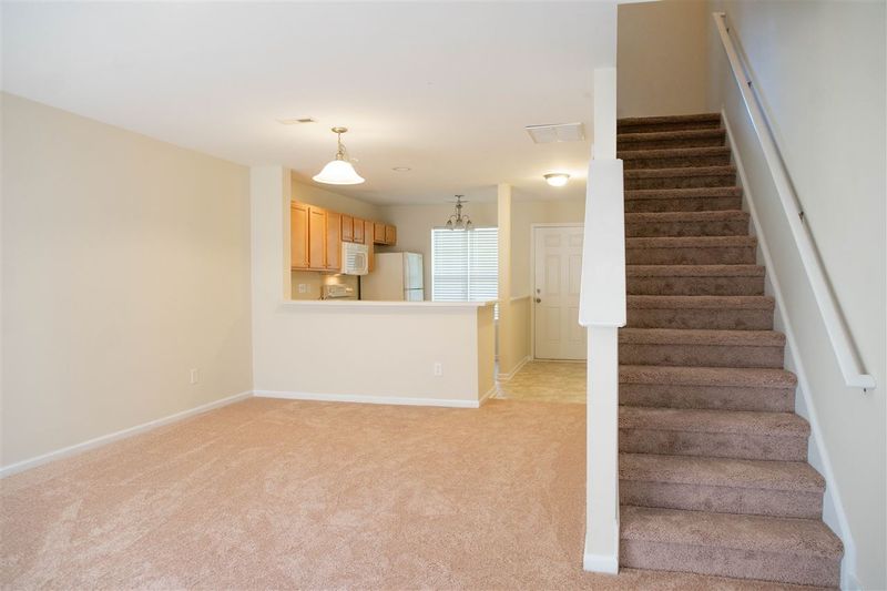 3624 Bison Hill Ln, Raleigh, NC 27604