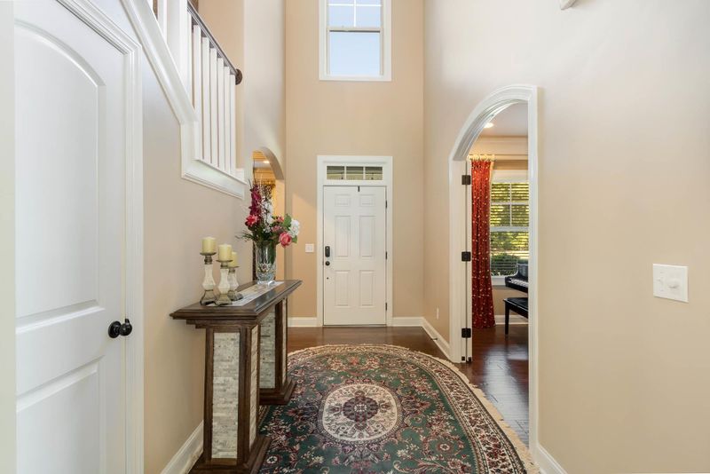 3624 Bunting Dr, Raleigh, NC 27616