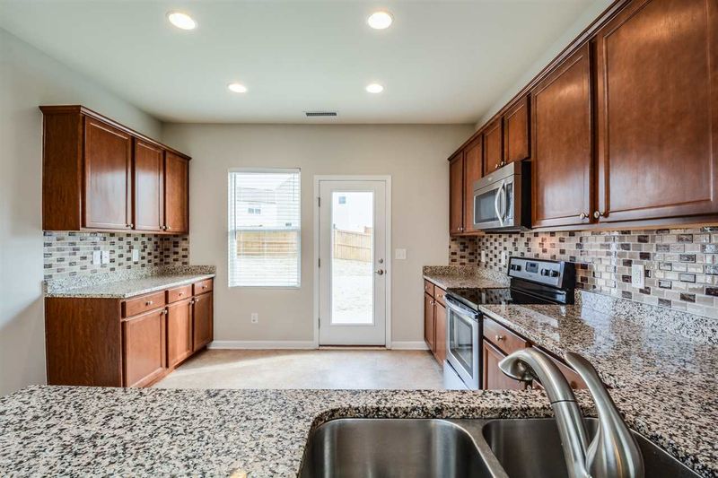 3625 Althorp Dr, Raleigh, NC 27616