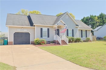 3625 Hanover Dr, Hope Mills, NC 28348