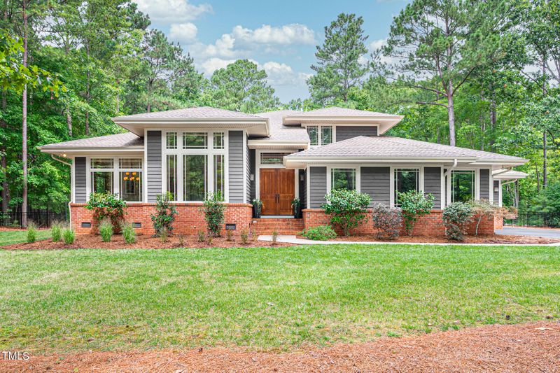 3625 Stonegate Dr, Chapel Hill, NC 27516