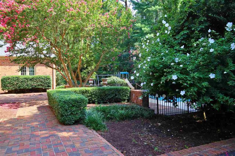 3625 Stratford Rd, Durham, NC 27707