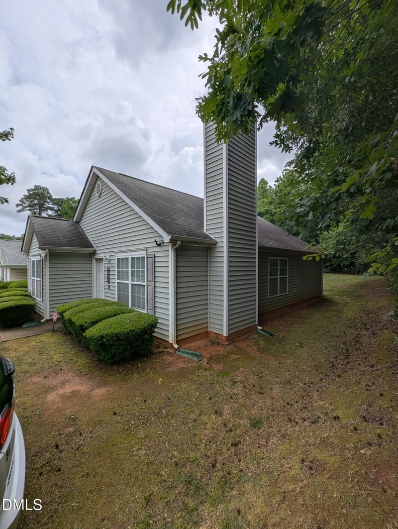 3627 Cyrus St, Raleigh, NC 27610