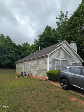 3627 Cyrus St, Raleigh, NC 27610