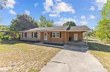 3627 Kenny Dr, Hope Mills, NC 28348