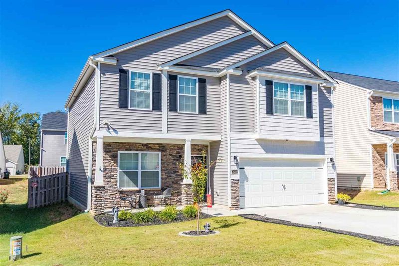 3628 Marble Ridge Ln, Raleigh, NC 27610