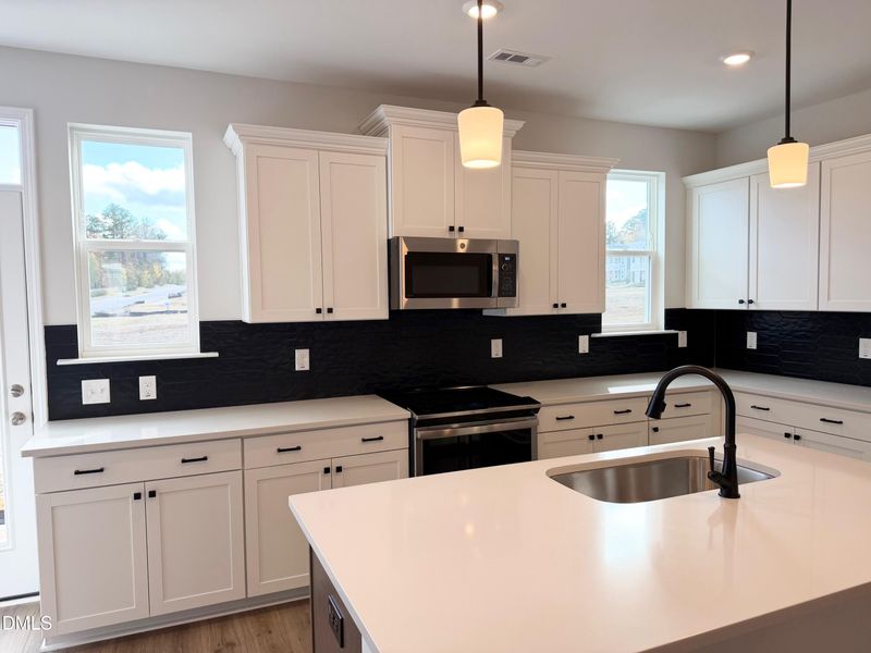 363 Chesapeake Commons St #114, Garner, NC 27529