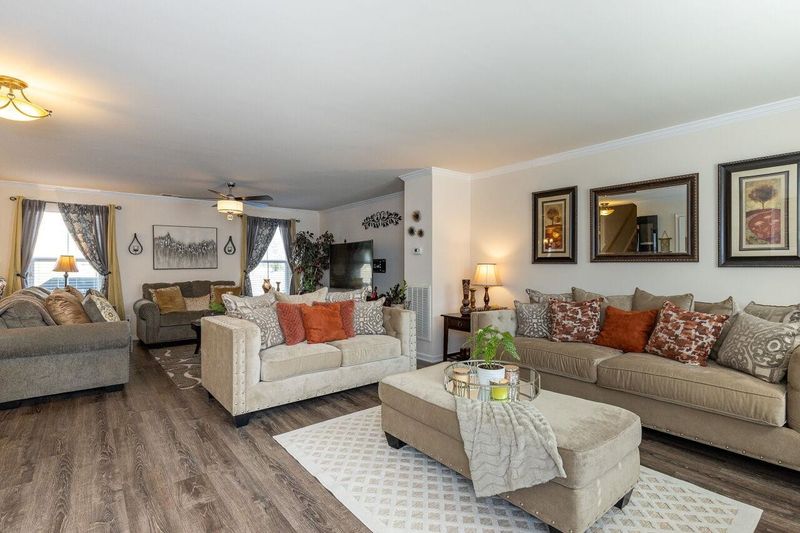 363 Fieldspar Ln, Clayton, NC 27520