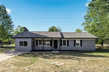 3631 Kenny Dr, Hope Mills, NC 28348