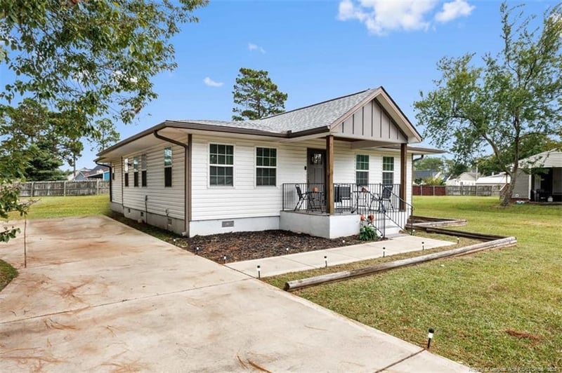 3632 Pine Cone Ln, Fayetteville, NC 28306