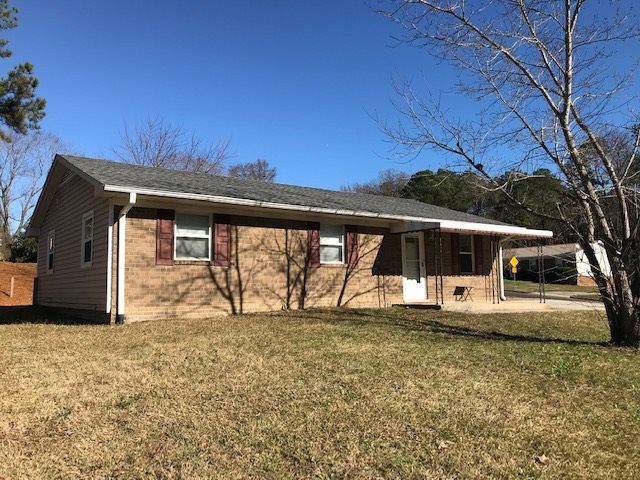 3633 Four Seasons Dr, Durham, NC 27707