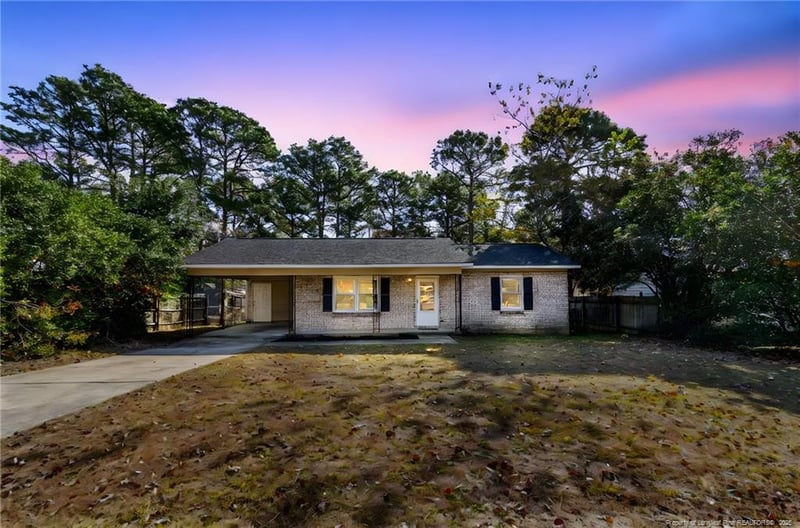 3633 Metric Dr, Hope Mills, NC 28348