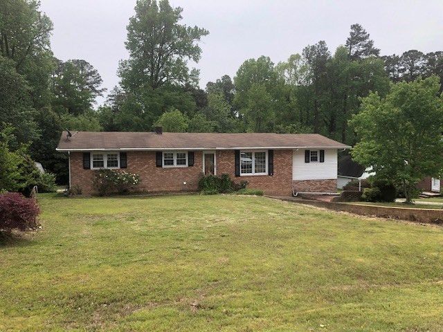3636 Cove Dr, Raleigh, NC 27604