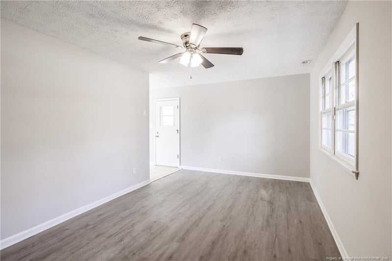 3636 Metric Dr, Hope Mills, NC 28348