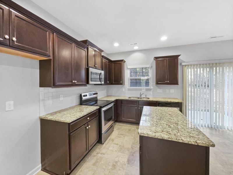 3637 Waleback Ln, Raleigh, NC 27610