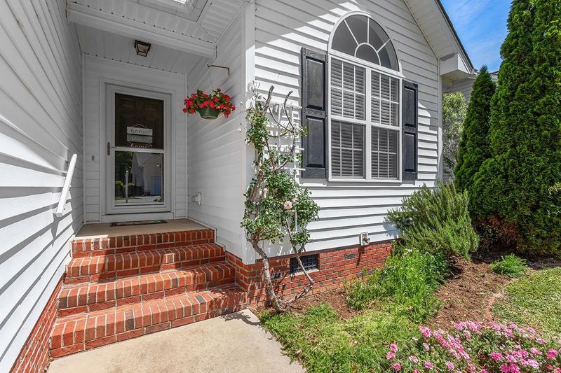 3638 E Cotton Gin Dr, Clayton, NC 27527