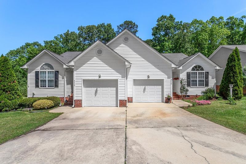 3638 E Cotton Gin Dr, Clayton, NC 27527