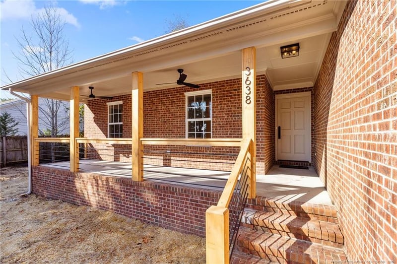 3638 Golfview Rd, Hope Mills, NC 28348