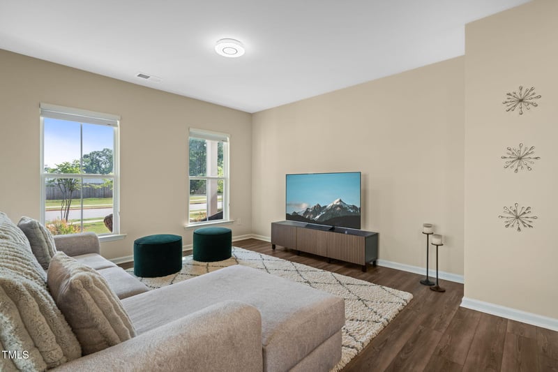 364 Abbots Mill Dr, Raleigh, NC 27603