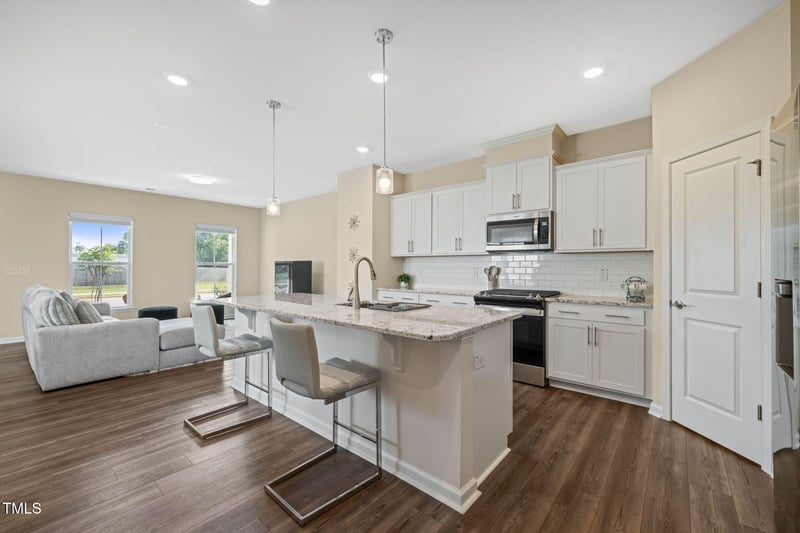 364 Abbots Mill Dr, Raleigh, NC 27603