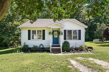 364 Chinaberry Ln, Angier, NC 27501